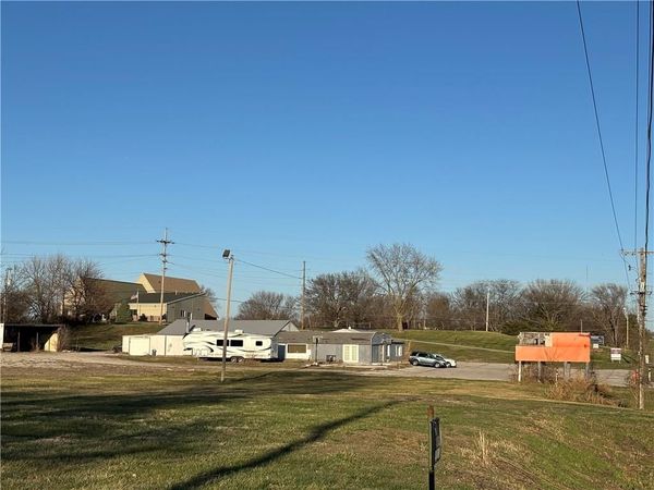 3137 Pear Street, St Joseph, MO 64503