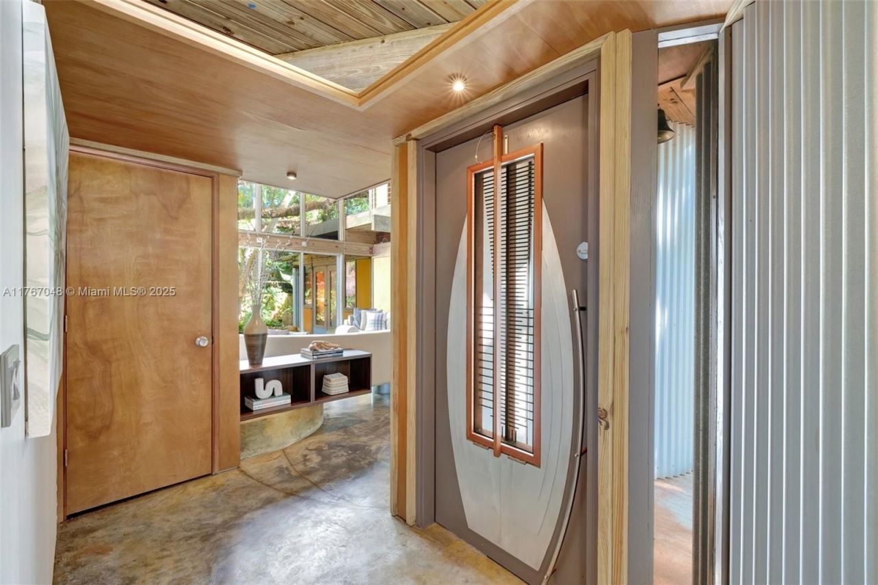 2410 SW 29th Way, Fort Lauderdale, FL 33312 Photo