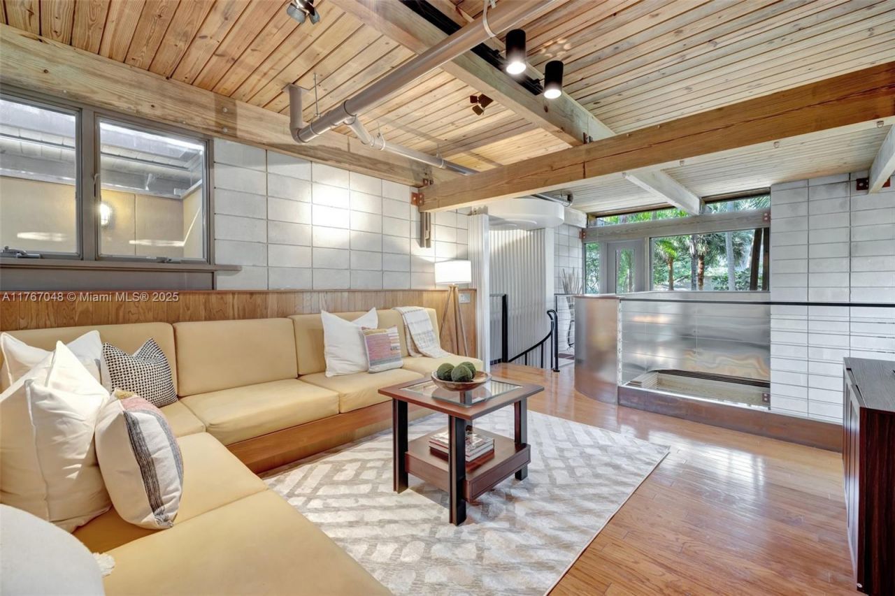 2410 SW 29th Way, Fort Lauderdale, FL 33312 Photo