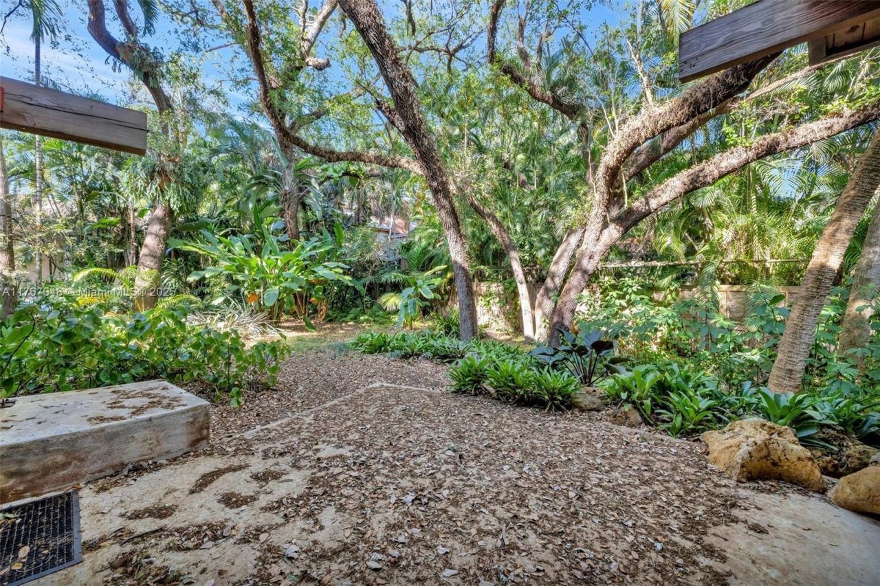 2410 SW 29th Way, Fort Lauderdale, FL 33312 Photo