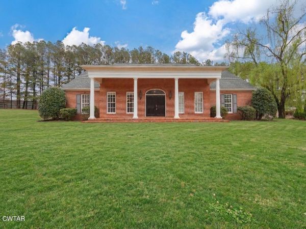 54 Forest Downs Drive, Jackson, TN 38305