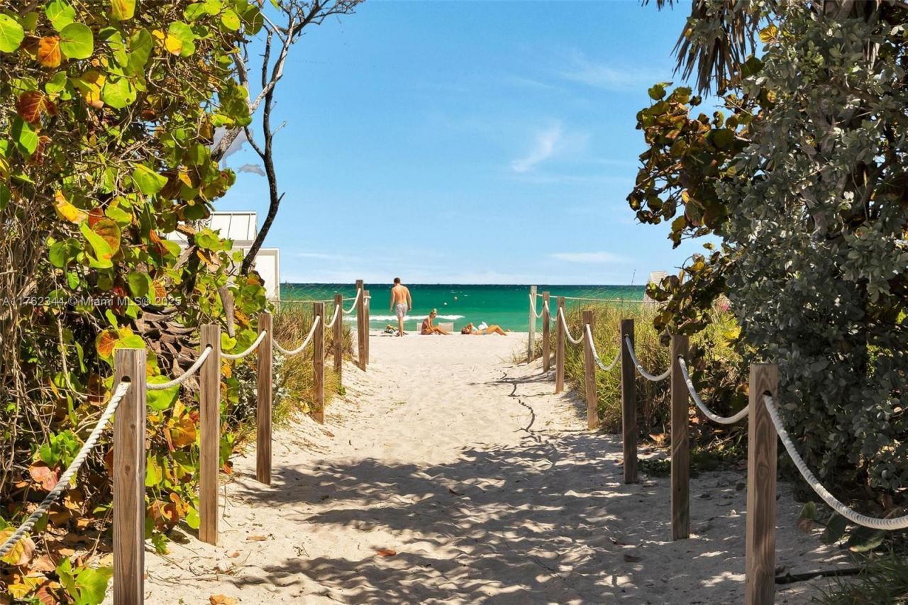 5255 Collins Ave, Unit 9B, Miami Beach, FL 33140 Photo