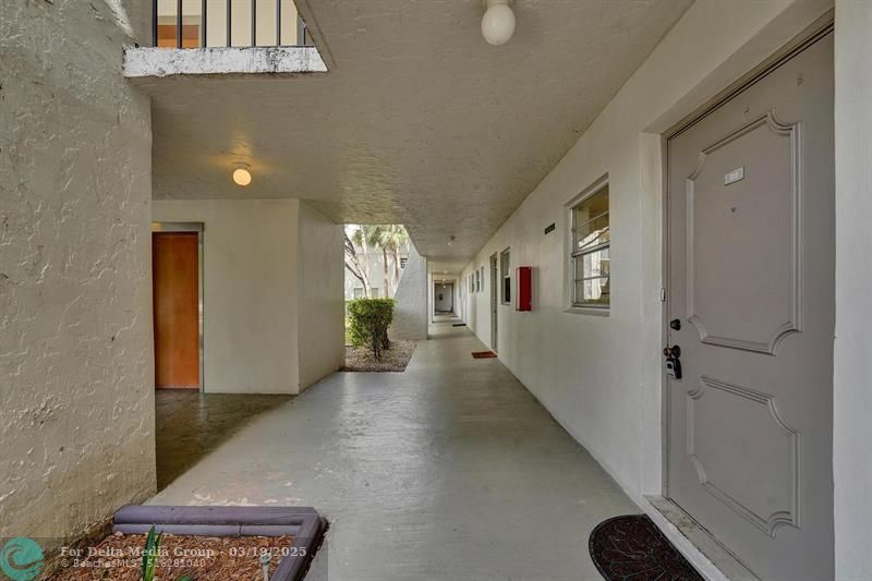 9440 Poinciana Place, Unit 109, Davie, FL 33324 Photo