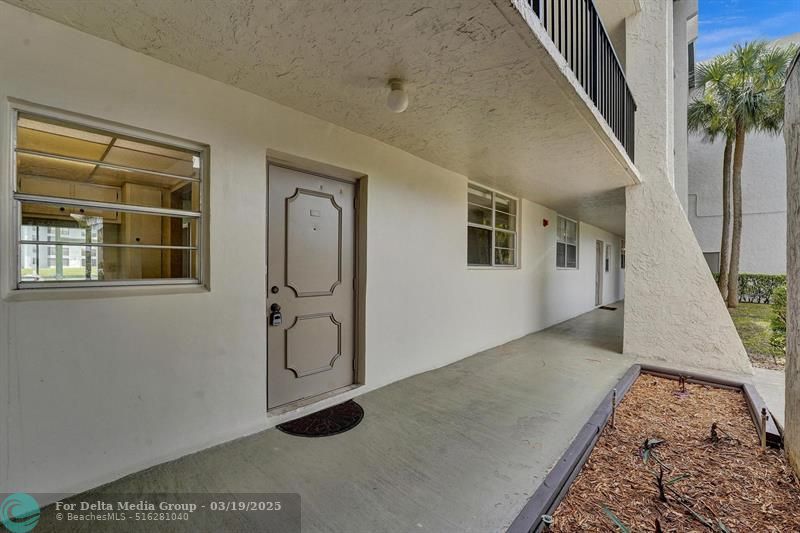 9440 Poinciana Place, Unit 109, Davie, FL 33324 Photo
