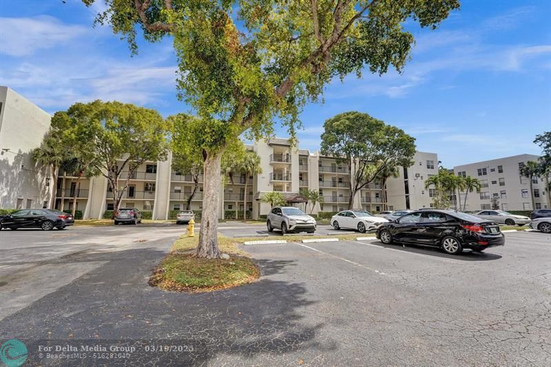 9440 Poinciana Place, Unit 109, Davie, FL 33324 Photo