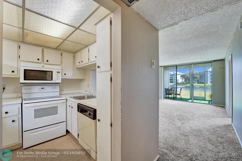 9440 Poinciana Place, Unit 109, Davie, FL 33324 Photo
