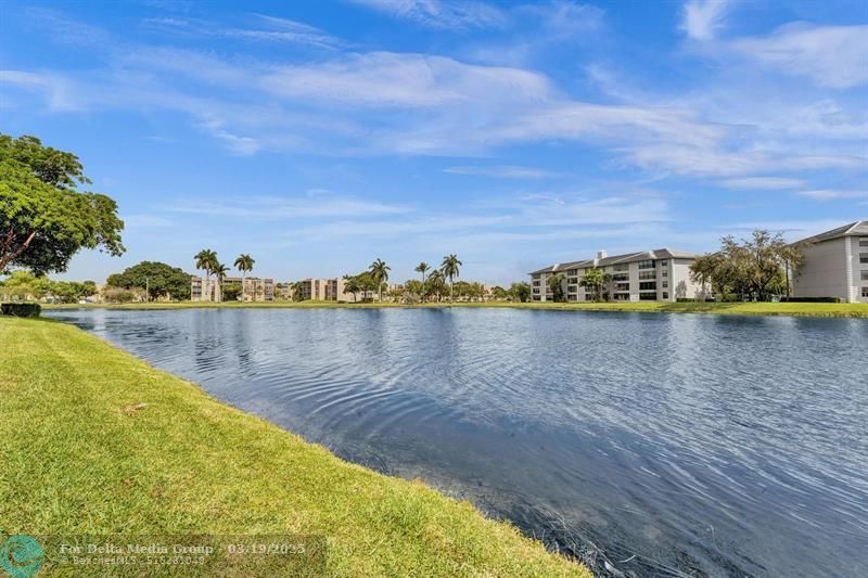 9440 Poinciana Place, Unit 109, Davie, FL 33324 Photo