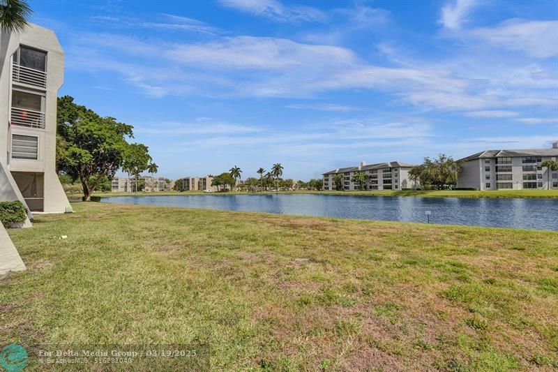 9440 Poinciana Place, Unit 109, Davie, FL 33324 Photo