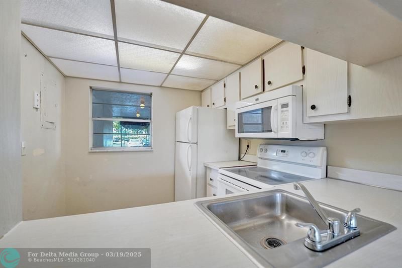 9440 Poinciana Place, Unit 109, Davie, FL 33324 Photo