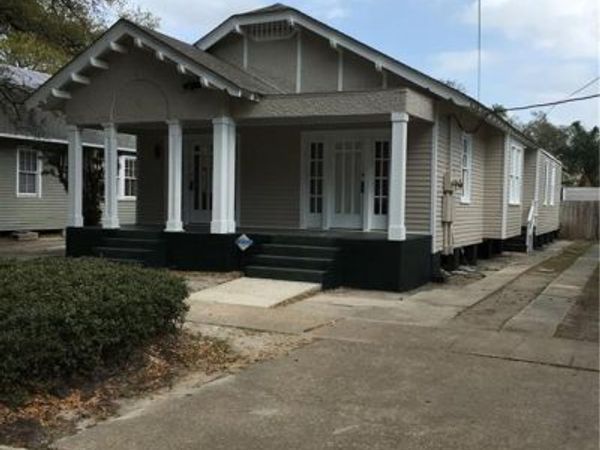 2715 PALMER Avenue, New Orleans, LA 70118