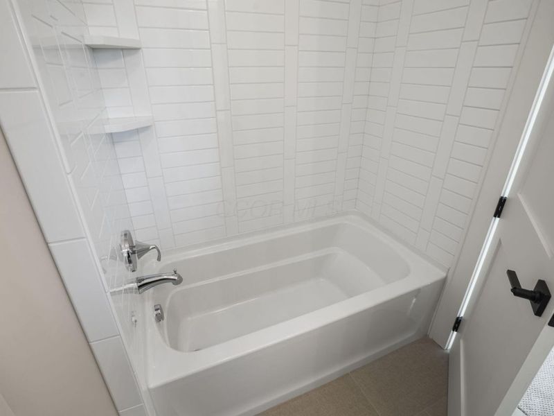 4072 Captains Circle, Lewis Center, OH 43035 Photo 7