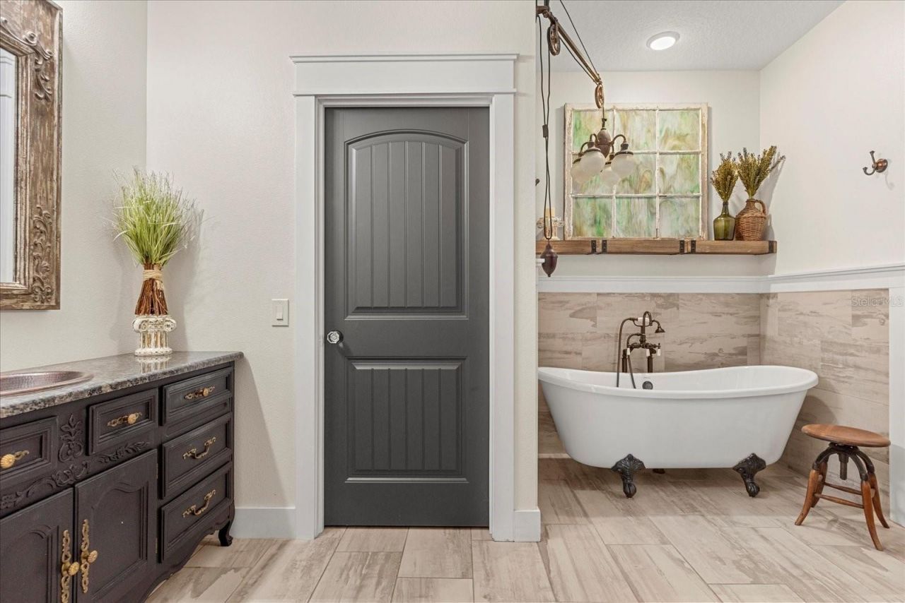 2600 Robie Ave, Mount Dora, FL 32757 Photo