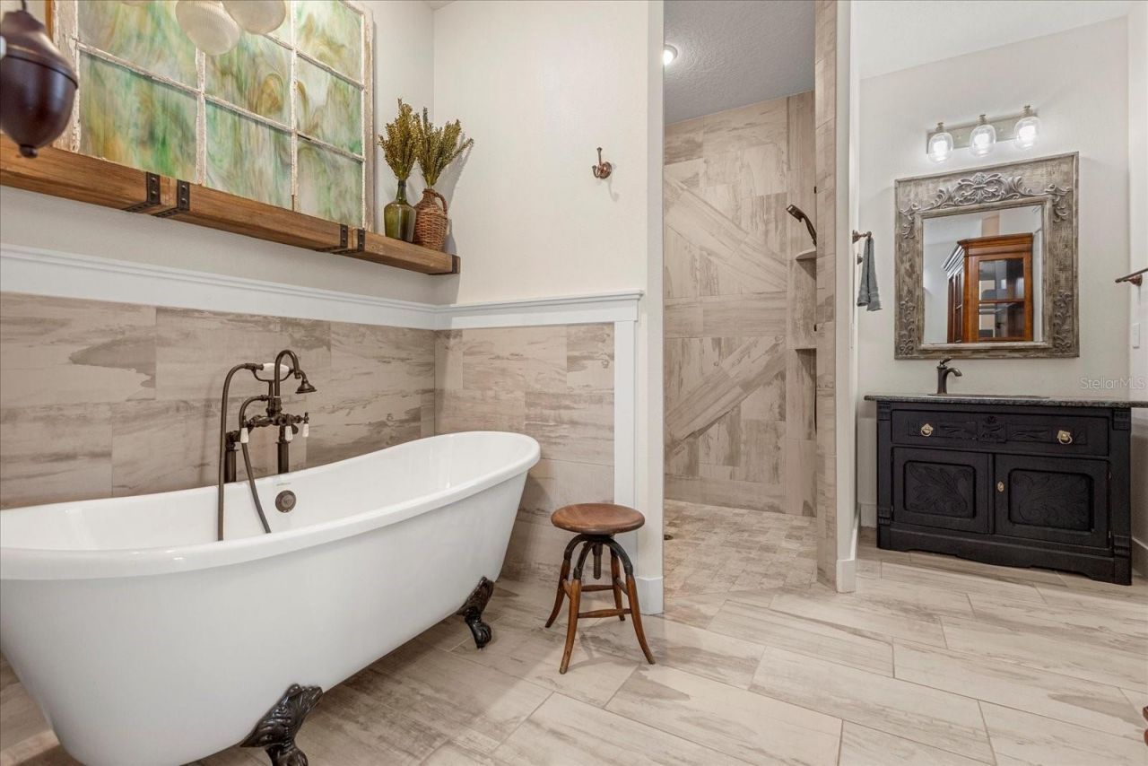 2600 Robie Ave, Mount Dora, FL 32757 Photo