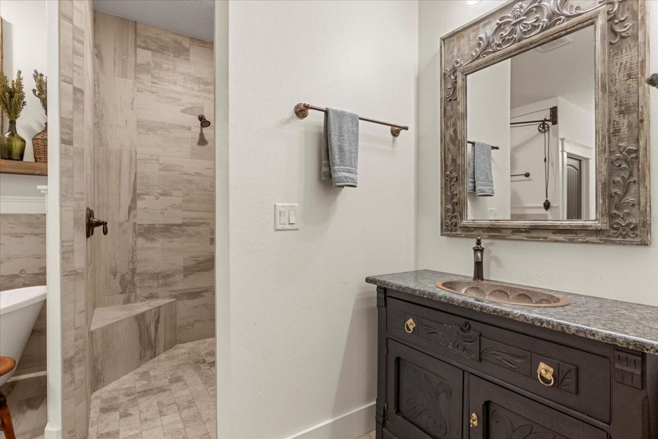 2600 Robie Ave, Mount Dora, FL 32757 Photo