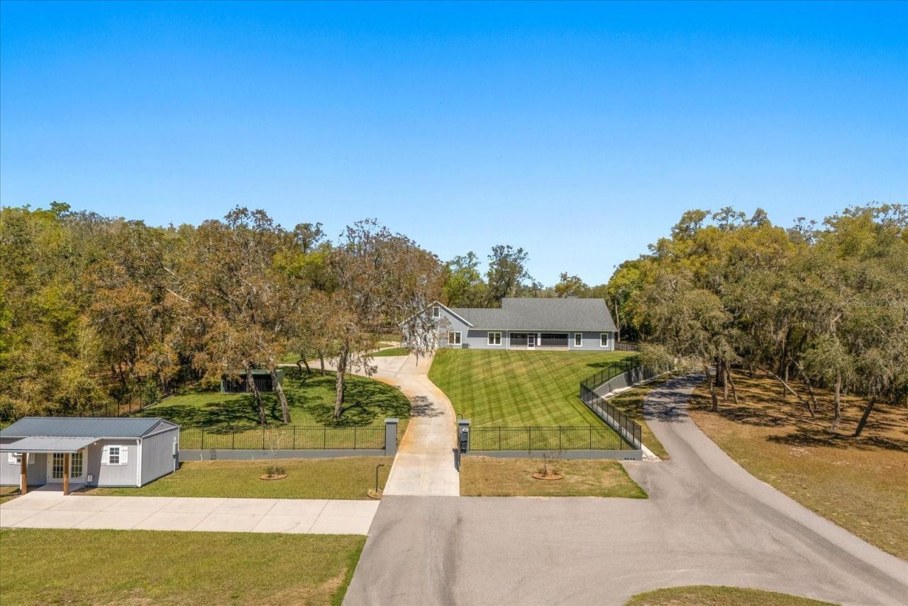 2600 Robie Ave, Mount Dora, FL 32757 Photo