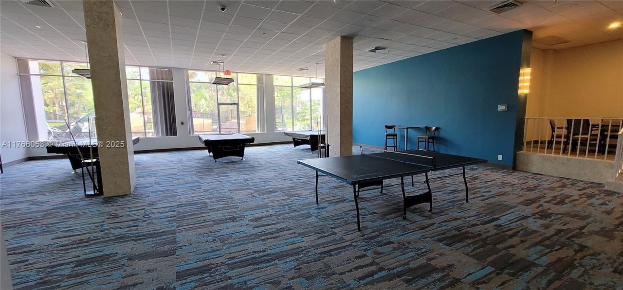 100 NE Bayview Dr, Unit 226, Sunny Isles Beach, FL 33160 Photo