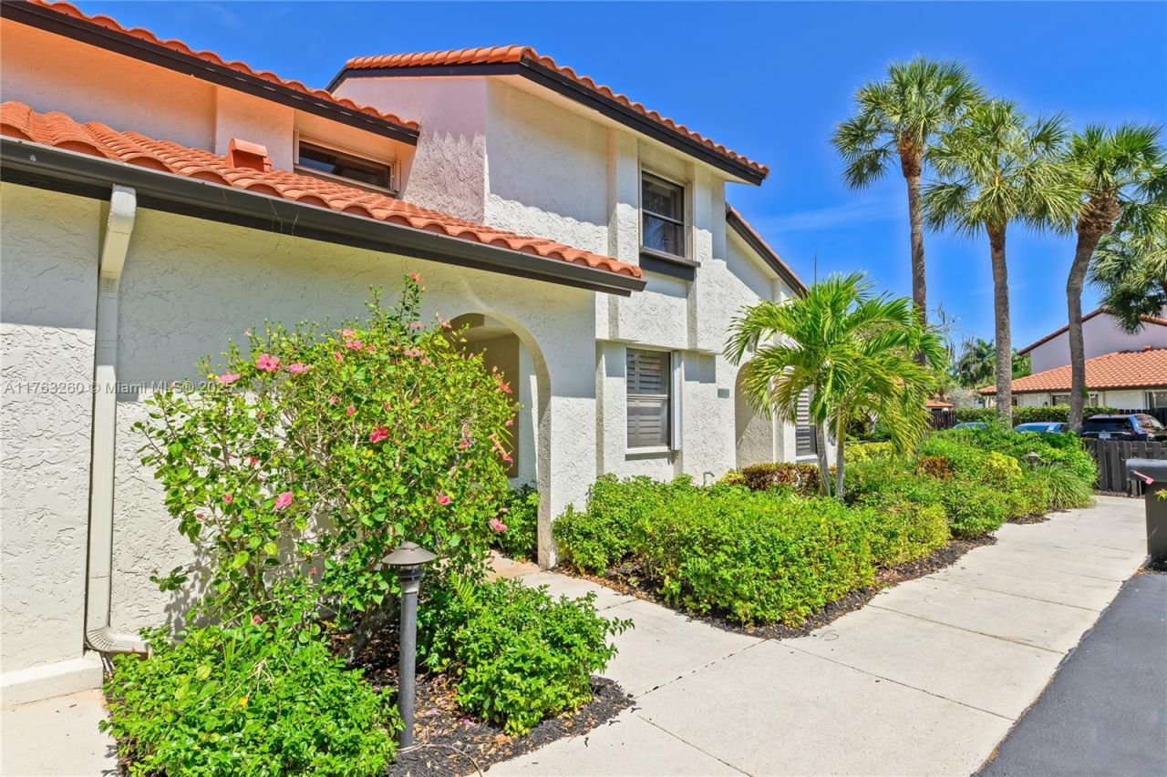 5762 Fox Hollow Dr, Unit C, Boca Raton, FL 33486 Photo