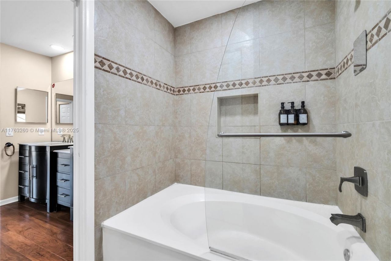 5762 Fox Hollow Dr, Unit C, Boca Raton, FL 33486 Photo