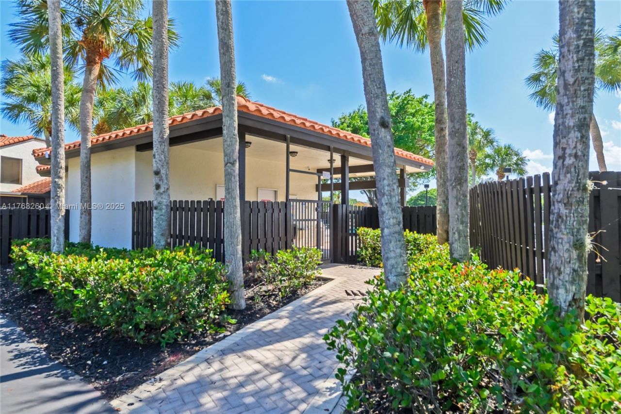 5762 Fox Hollow Dr, Unit C, Boca Raton, FL 33486 Photo