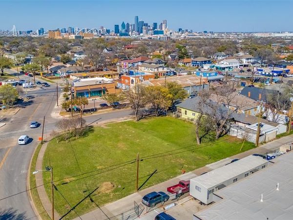 536 W 7th Street, Dallas, TX 75208