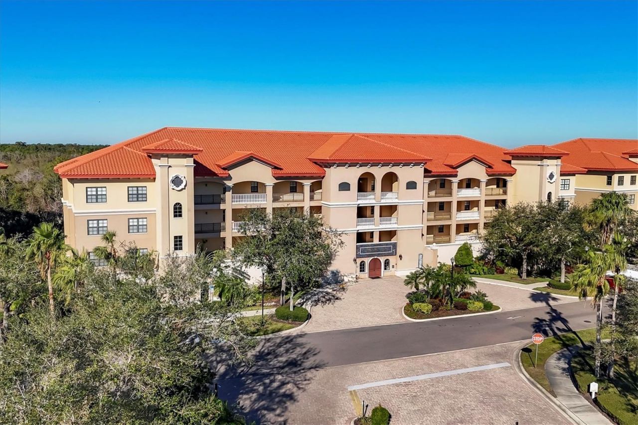 7710 Lake Vista Court, Unit 205, Lakewood Ranch, FL 34202 Photo