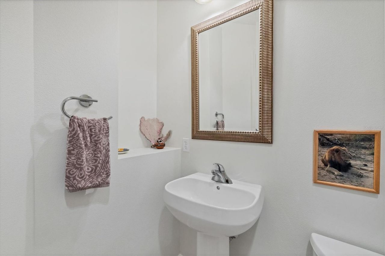 7710 Lake Vista Court, Unit 205, Lakewood Ranch, FL 34202 Photo