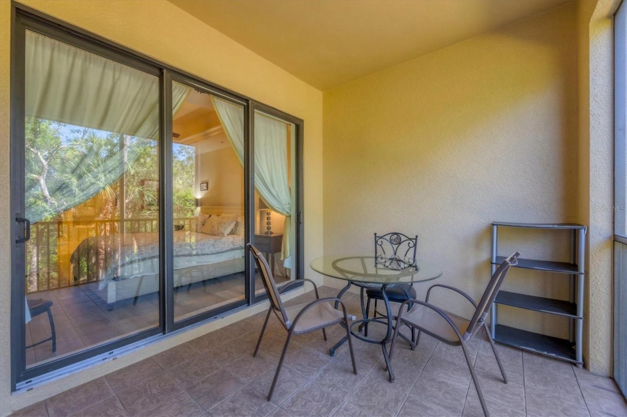 7710 Lake Vista Court, Unit 205, Lakewood Ranch, FL 34202 Photo