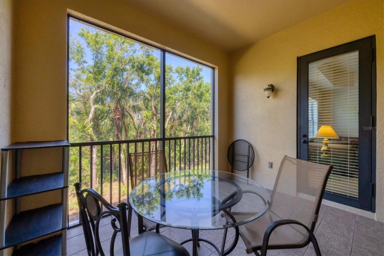 7710 Lake Vista Court, Unit 205, Lakewood Ranch, FL 34202 Photo