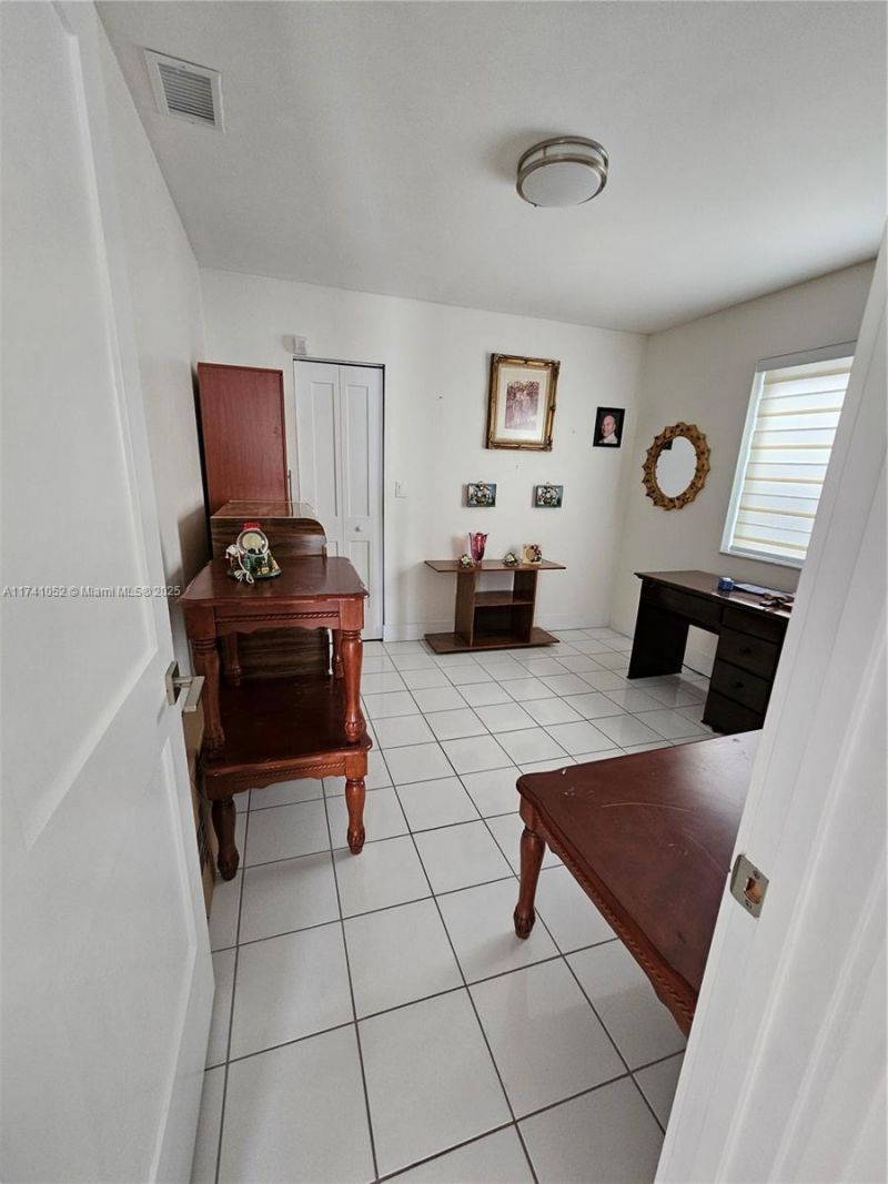 Please Call For Address, Hialeah, FL 33012 Photo