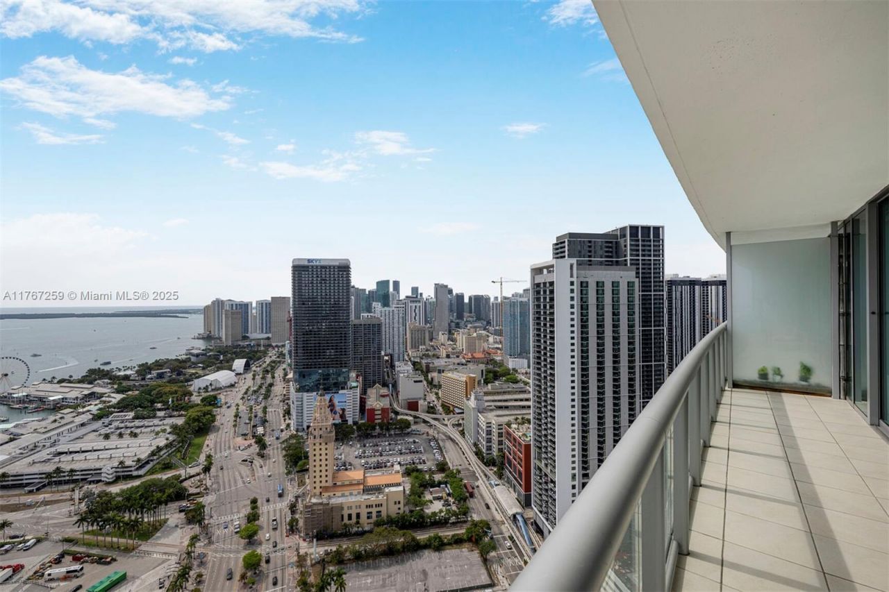 888 Biscayne Blvd, Unit 4306, Miami, FL 33132 Photo