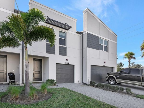 3904 SE 3904 Se Caladium Court, Stuart, FL 34997