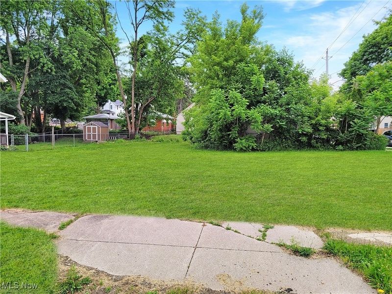 1091 Pitkin Avenue, Akron, OH 44310 Photo 1