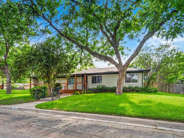 2300 Starr Drive, Waco, TX 76710