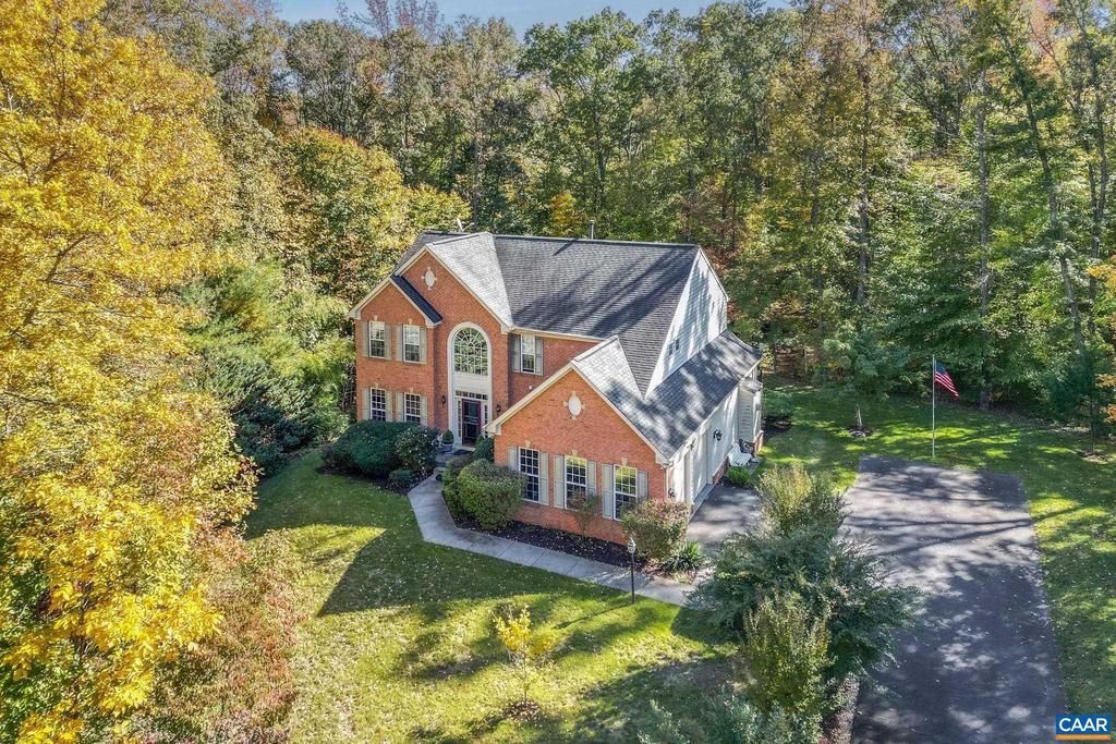 464 Carter Ln, Louisa, VA 23093 Main Photo