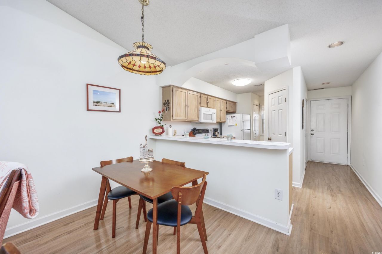 4616 Greenbriar Dr. Photo 8