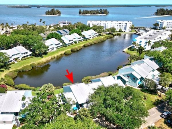 6408 S River Run Drive, Unit 6408, Sebastian, FL 32958