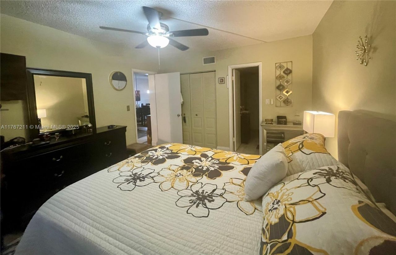 5945 Del Lago Cir, Unit 307, Sunrise, FL 33313 Photo