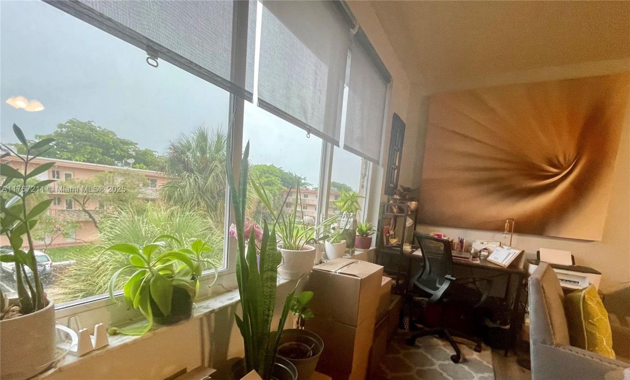 5945 Del Lago Cir, Unit 307, Sunrise, FL 33313 Photo