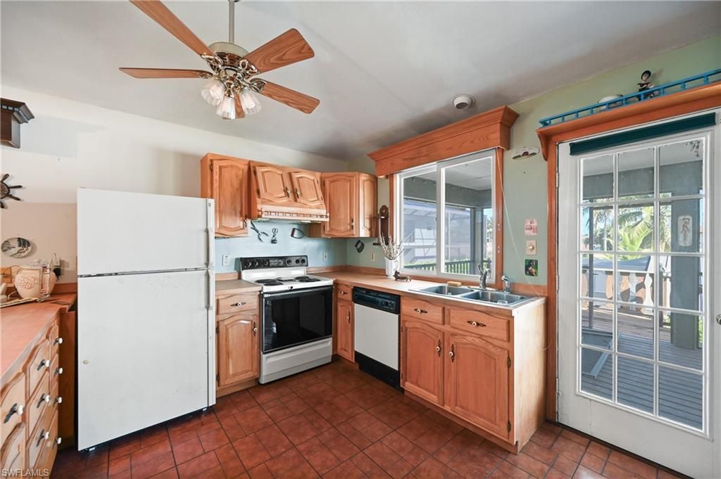 103 Tahiti Cir, Naples, FL 34113 Photo