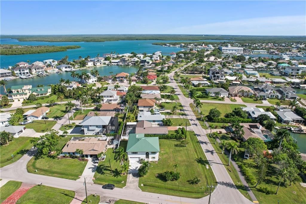 103 Tahiti Cir, Naples, FL 34113 Photo