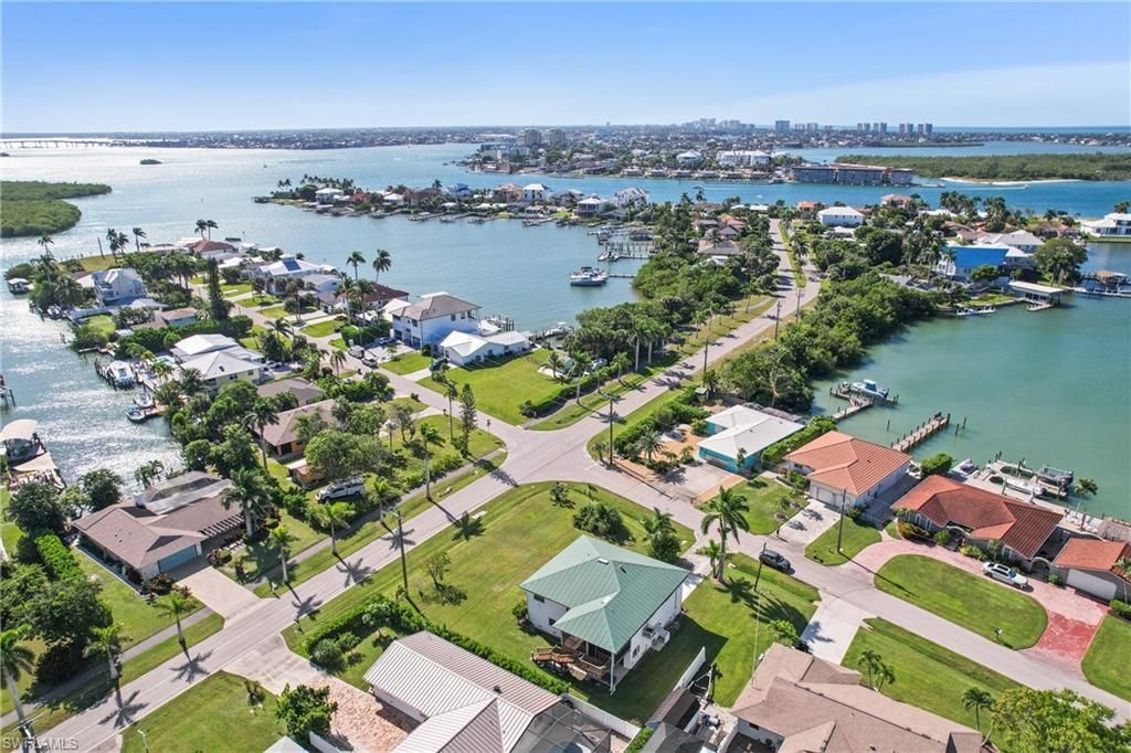 103 Tahiti Cir, Naples, FL 34113 Photo