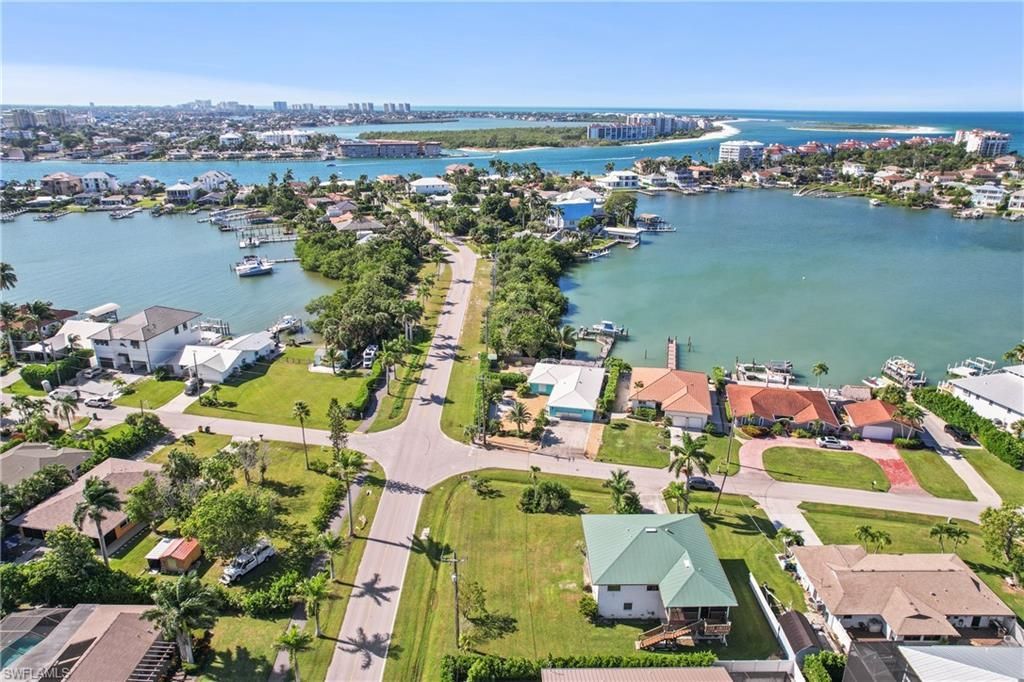 103 Tahiti Cir, Naples, FL 34113 Photo