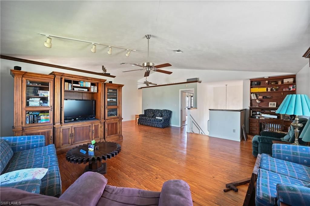 103 Tahiti Cir, Naples, FL 34113 Photo