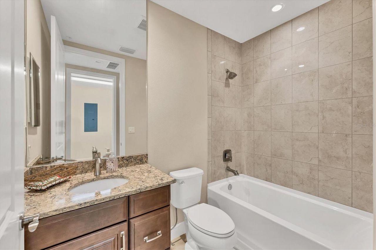 10520 Boardwalk Loop, Unit 503, Bradenton, FL 34202 Photo