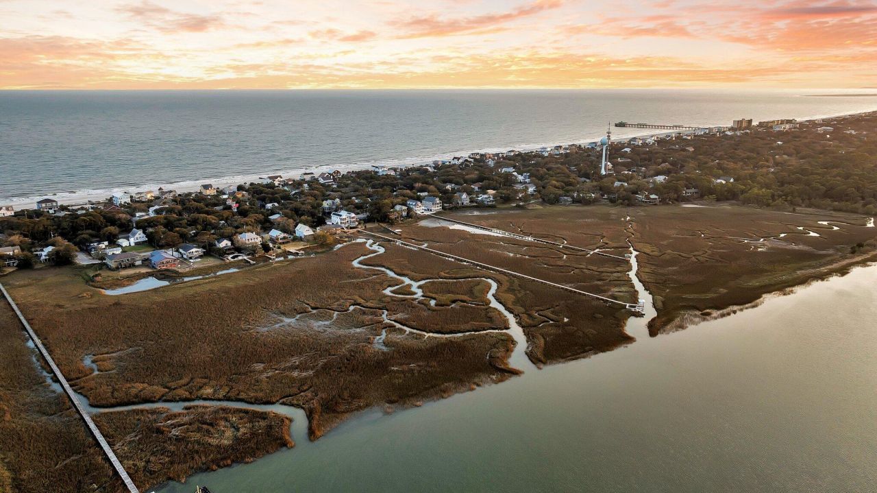 702 E Erie Avenue Photo 16