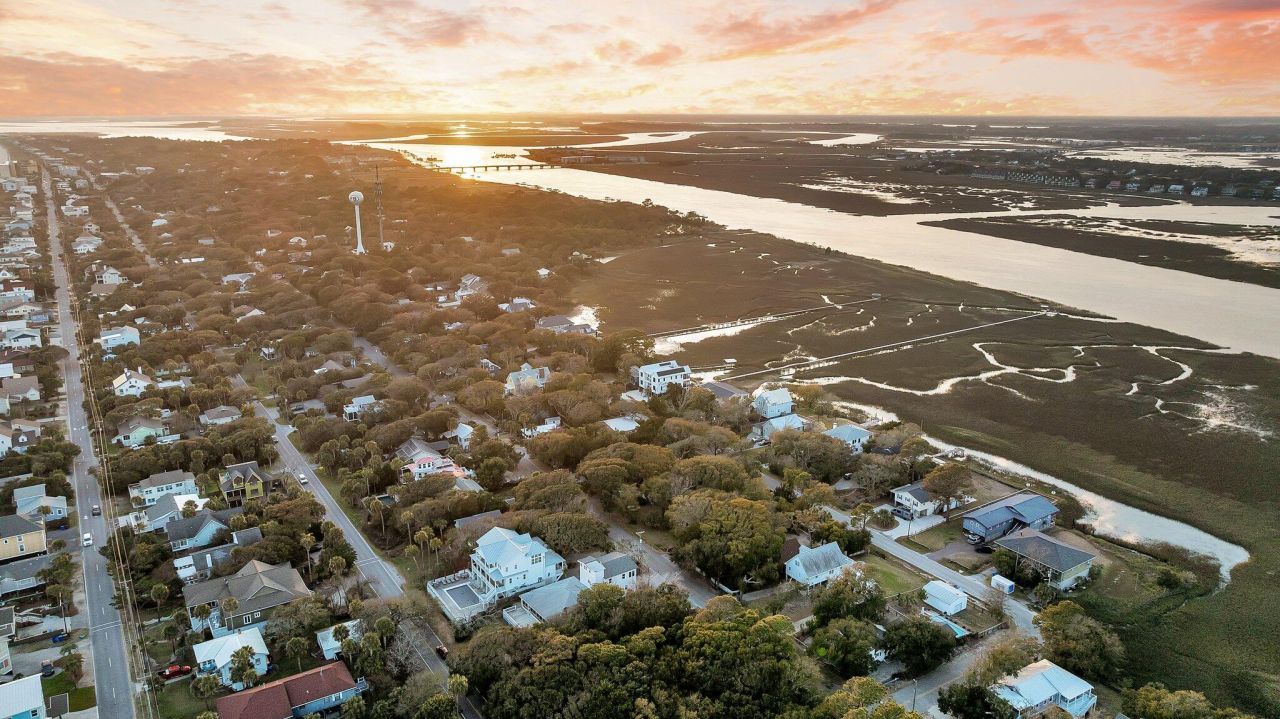 702 E Erie Avenue Photo 18