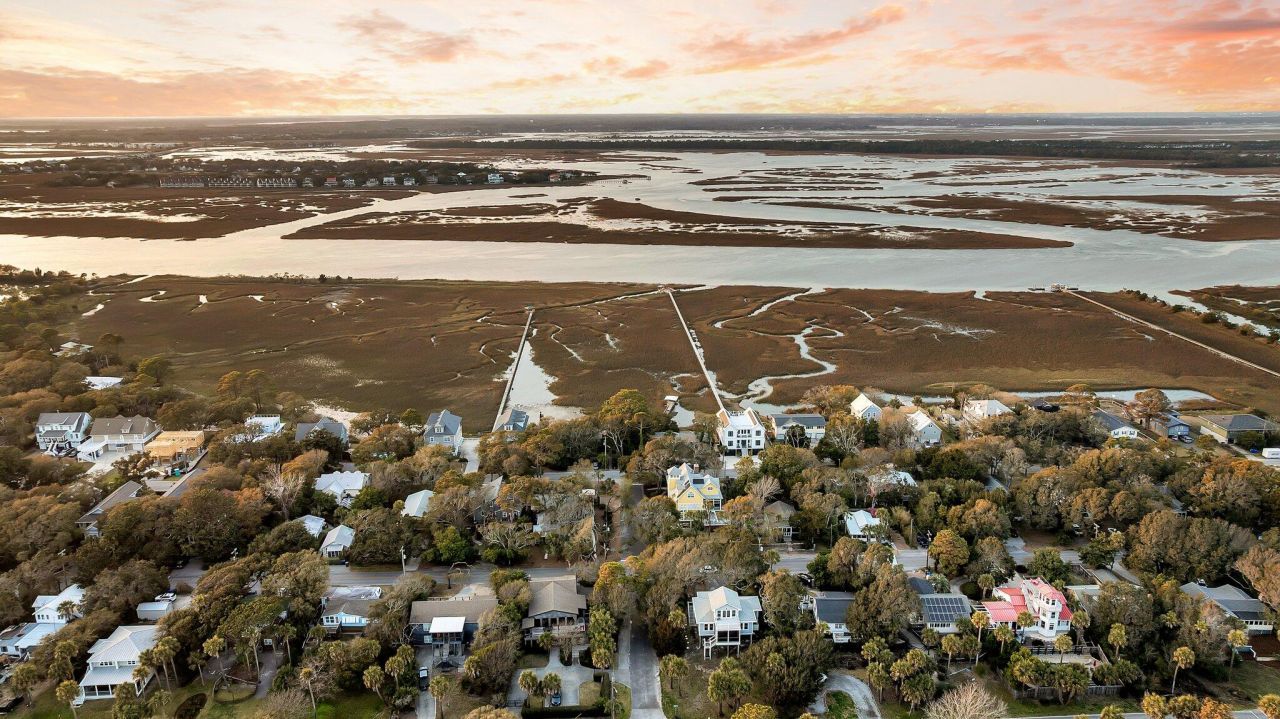 702 E Erie Avenue Photo 19