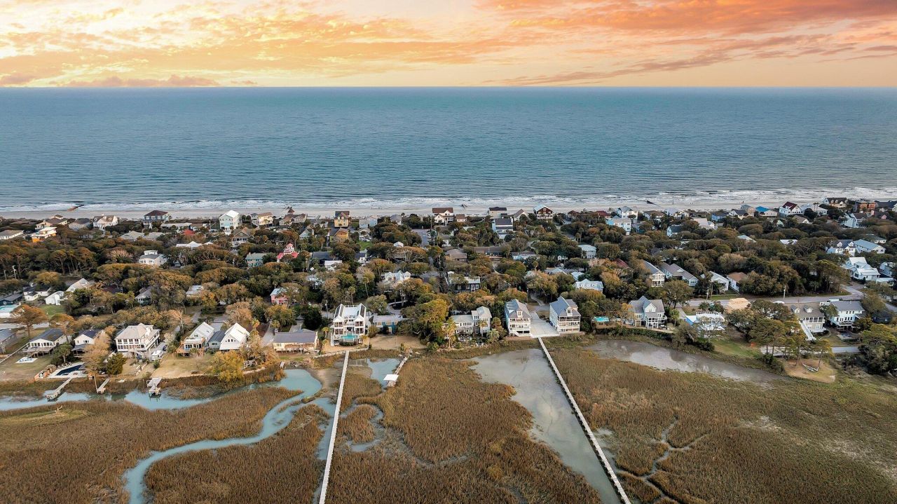 702 E Erie Avenue Photo 23