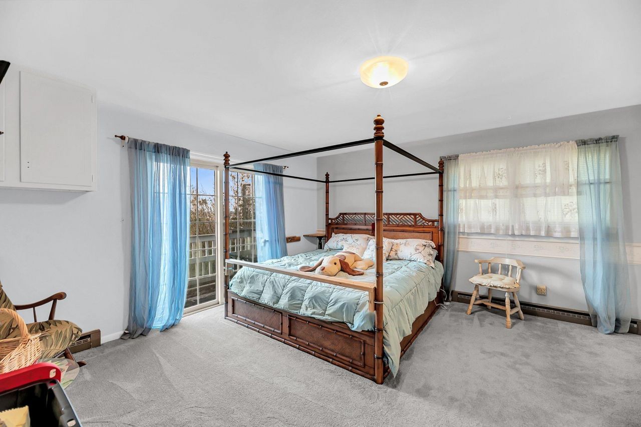 702 E Erie Avenue Photo 44