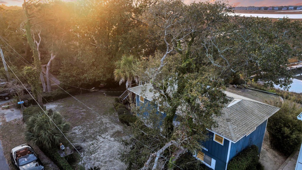 702 E Erie Avenue Photo 9